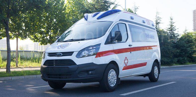 全順120救護(hù)車圖片